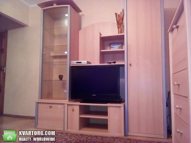 Rent out 2-room apartment. Киев,  Леси Украинки бул — photo 4