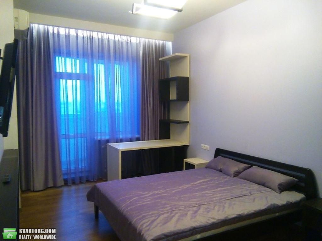 Rent out 4-room apartment. Киев,  Ковпака — photo 8
