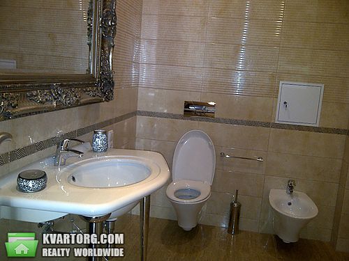 Rent out 2-room apartment. Киев, Старонаводницкая — photo 8