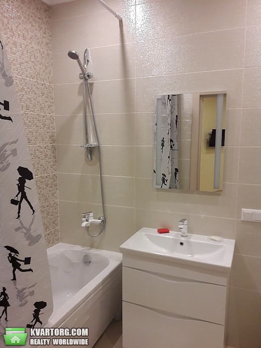 Rent out 2-room apartment. Киев,  Светлая — photo 3