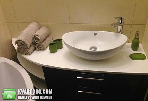 Rent out 1-room apartment. Киев, Старонаводницкая — photo 8