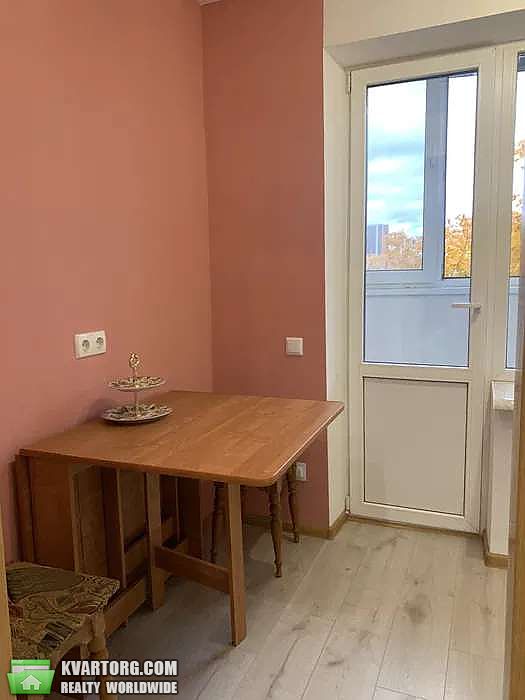 Rent out 1-room apartment. Киев, Жолудева — photo 5