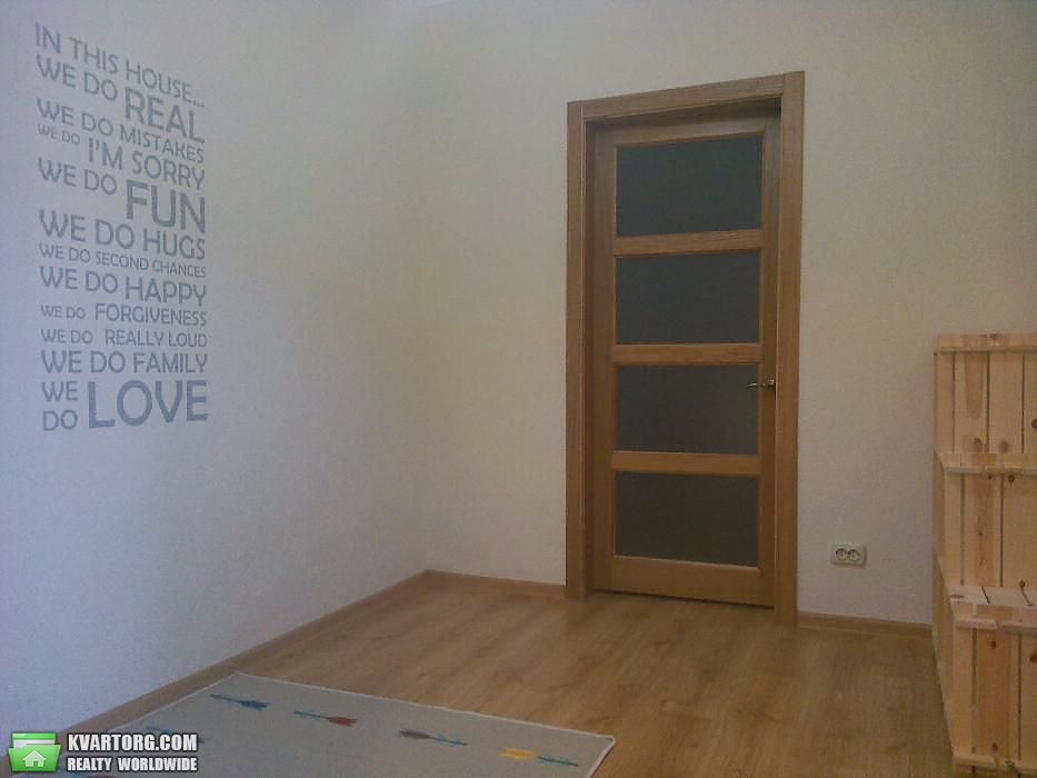 Sell 2-room apartment. Киев,  Урловская — photo 5
