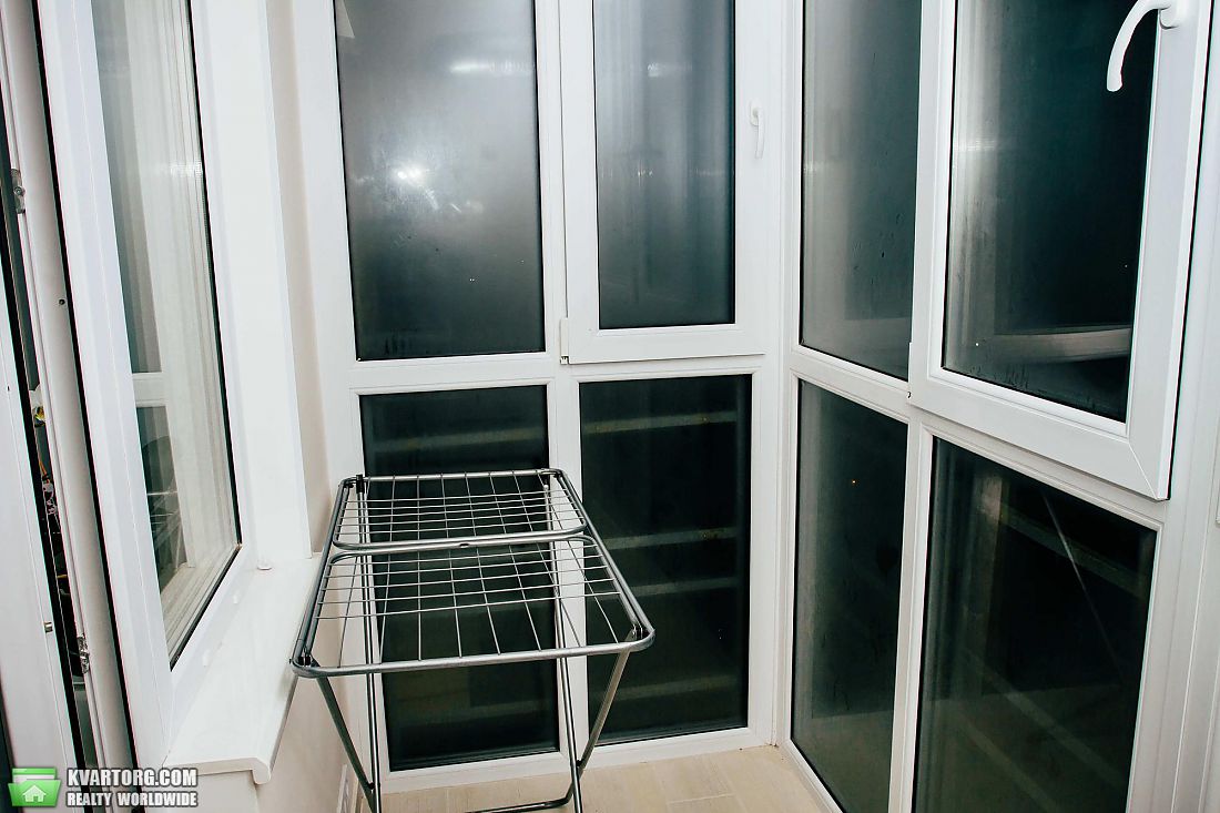 Sell 2-room apartment. Киев,  Метрологическая — photo 5