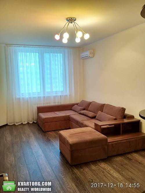 Rent out 3-room apartment. Киев,  Чавдар — photo 3