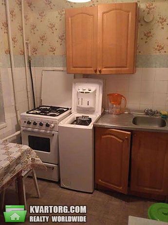Rent out 2-room apartment. Киев,  Чернобыльская — photo 1
