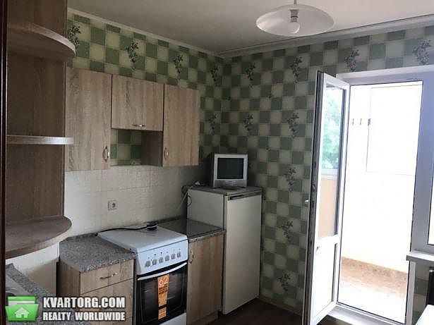 Rent out 1-room apartment. Киев,  Урловская — photo 7