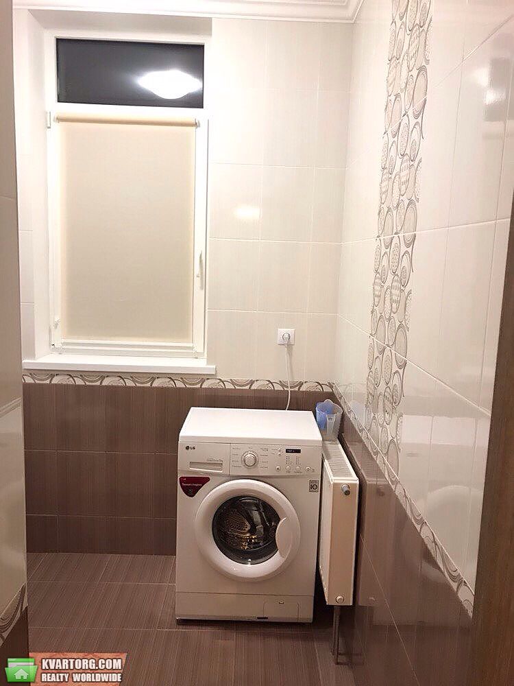 Rent out 2-room apartment. Киев,  Богдановская — photo 10