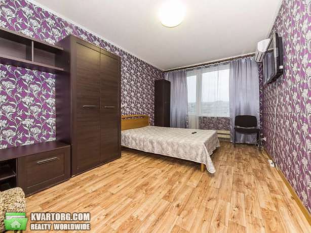 Rent out 1-room apartment. Киев,  Бажана — photo 3