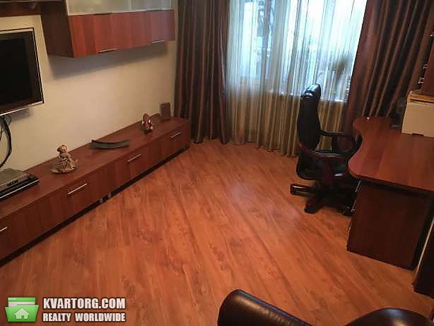 Sell 2-room apartment. Киев,  Курская — photo 1
