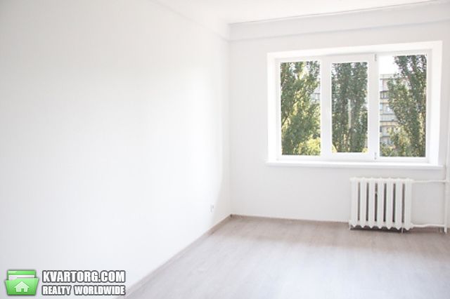 Sell 3-room apartment. Киев,  Ромена Роллана бул — photo 1