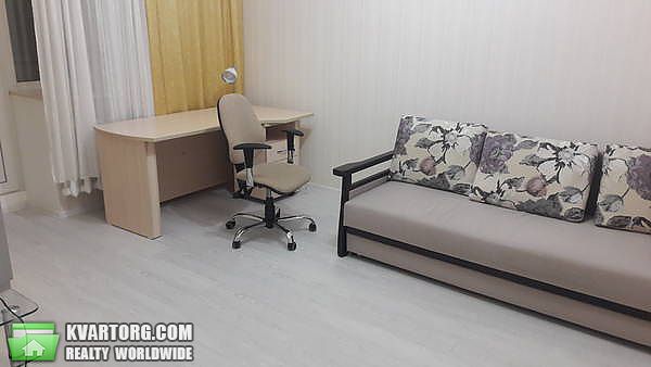 Rent out 1-room apartment. Киев,  Вишняковская — photo 4
