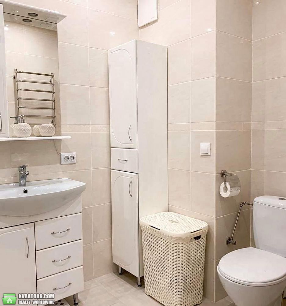 Rent out 2-room apartment. Киев,  Петрицкого — photo 4
