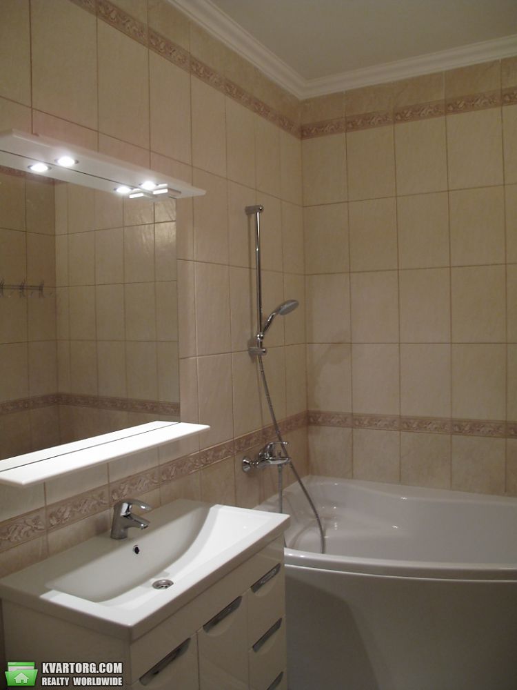 Rent out 3-room apartment. Киев,  Пчелки — photo 7
