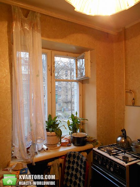 Sell 2-room apartment. Киев, Салютная — photo 8