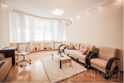 Sell 3-room apartment. Киев, Леси Украинки бульв. — photo 1