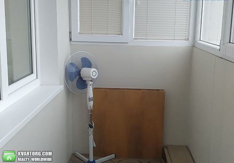 Rent out 2-room apartment. Киев,  Туманяна — photo 9