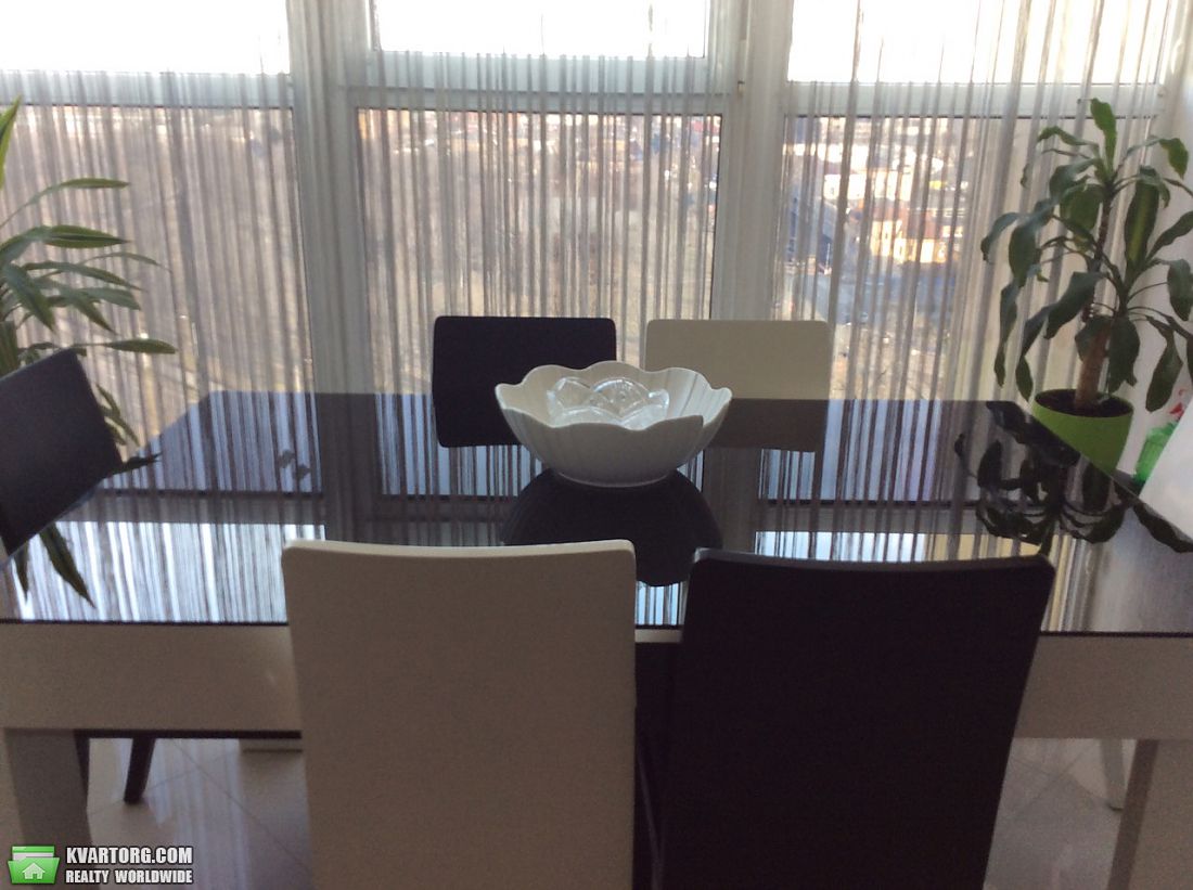 Rent out 2-room apartment. Киев, Гната Хоткевича — photo 8