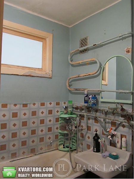 Sell 2-room apartment. Киев, Салютная — photo 4