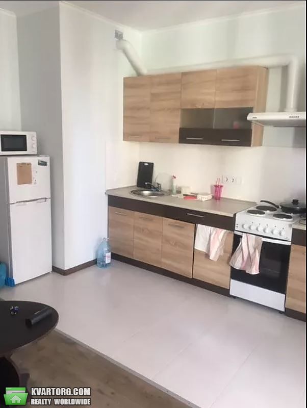 Rent out 1-room apartment. Киев,  Воскресенская — photo 1