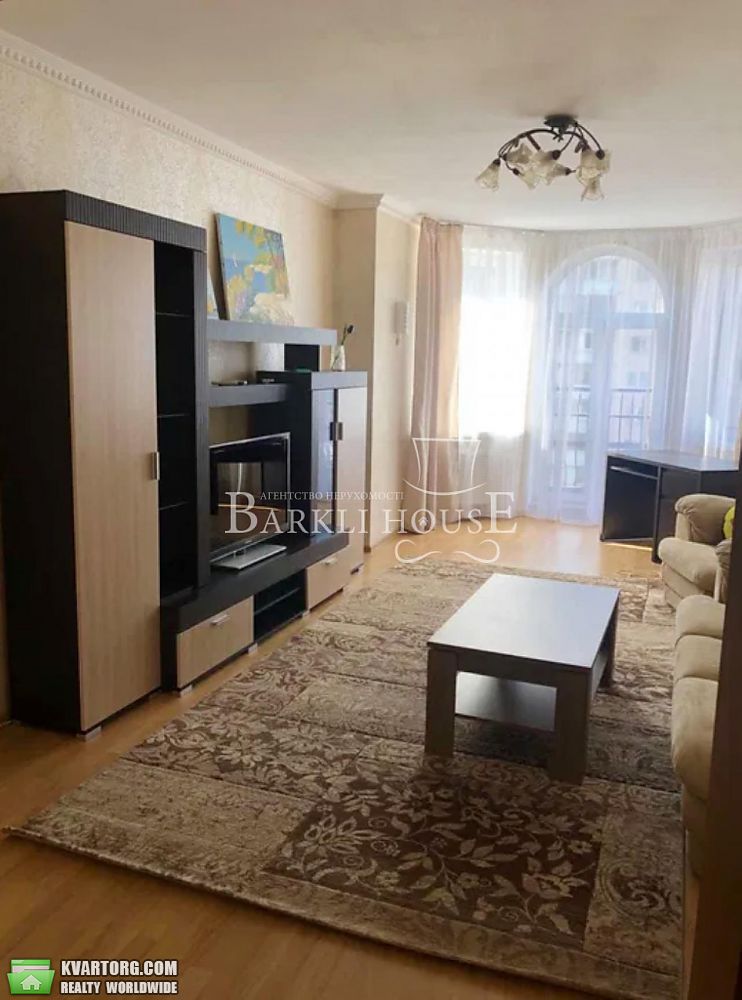 Rent out 2-room apartment. Киев,  Полтавская — photo 2