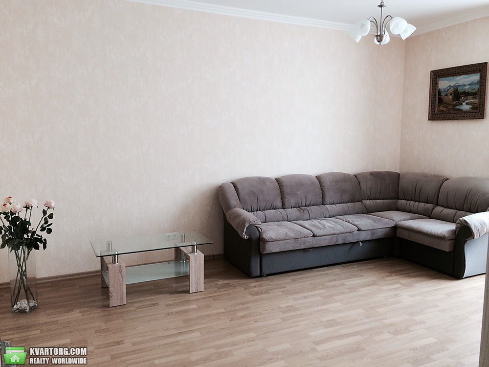Rent out 2-room apartment. Одесса, Французский бульвар — photo 1