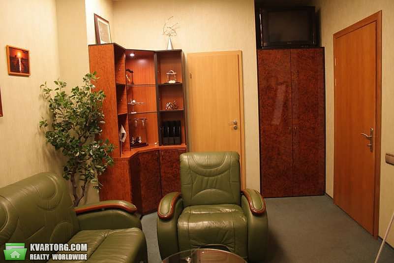 Rent out office. Киев,  Бажана — photo 3
