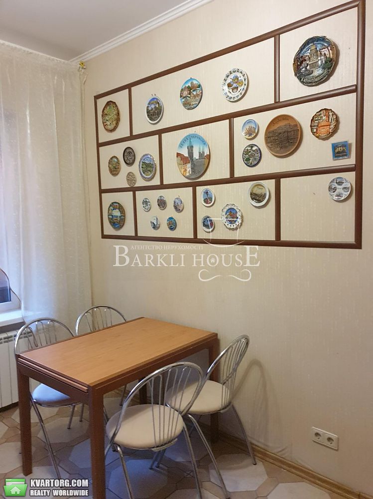Rent out 3-room apartment. Киев,  Дмитриевская — photo 4