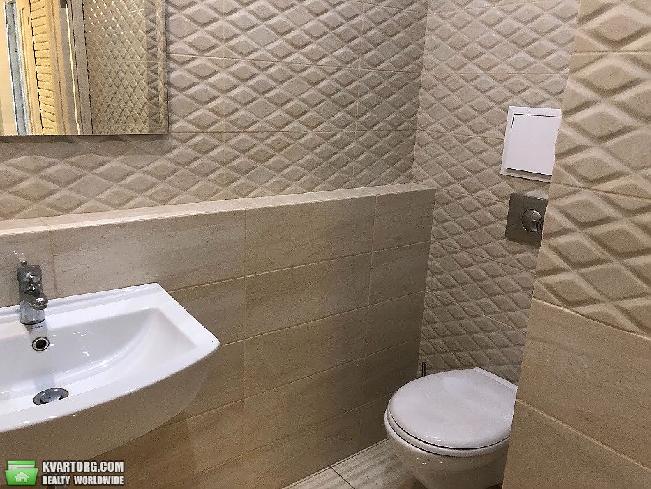 Rent out 3-room apartment. Киев,  Трутенко — photo 8