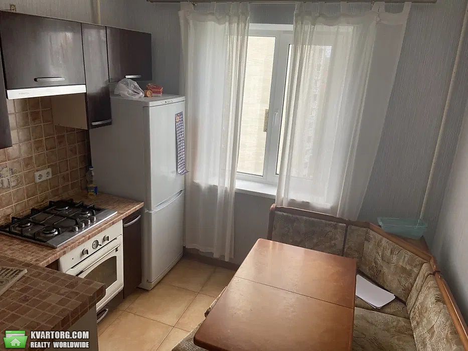 Rent out 2-room apartment. Киев,  Яблонской — photo 2