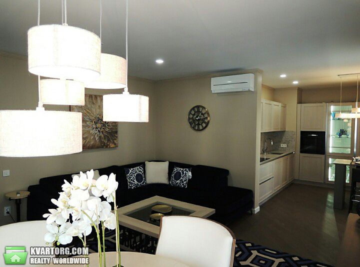 Rent out 3-room apartment. Киев,  Большая Васильковская — photo 1