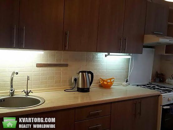 Rent out 1-room apartment. Киев, Статегическое шоссе — photo 1