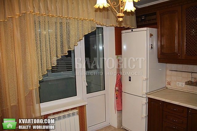 Rent out 2-room apartment. Киев,  Бажана — photo 2