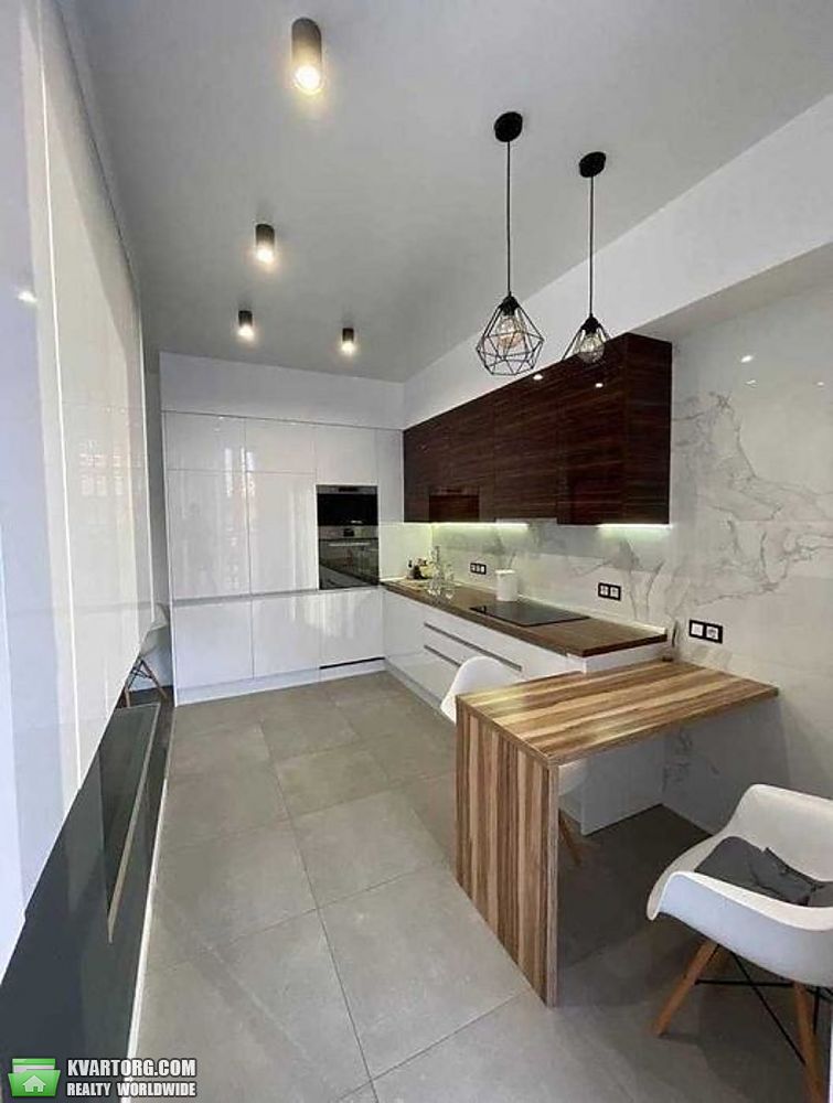 Rent out 1-room apartment. Киев,  Саперное поле — photo 4