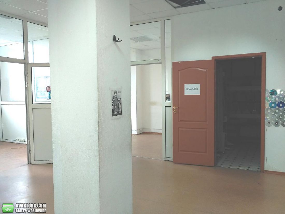 Rent out office. Киев, ул.Хвойки — photo 1