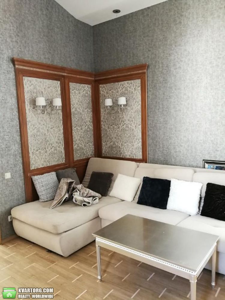 Rent out 2-room apartment. Киев,  Лютеранская — photo 3