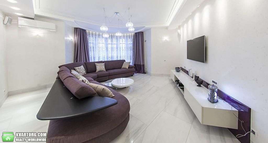 Rent out 2-room apartment. Киев,  Оболонская наб — photo 1