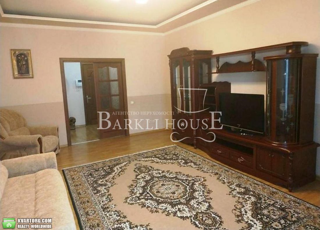 Rent out 2-room apartment. Киев,  Дмитриевская — photo 2