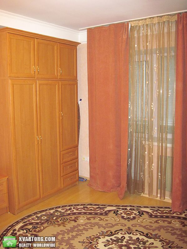 Sell 1-room apartment. Киев,  Жилянская — photo 6