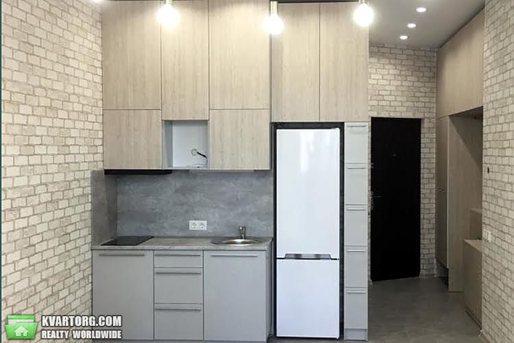 Rent out 1-room apartment. Киев, Евгения Коновальца — photo 7
