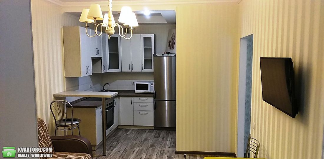 Rent out 1-room apartment. Киев, Регенераторная — photo 5