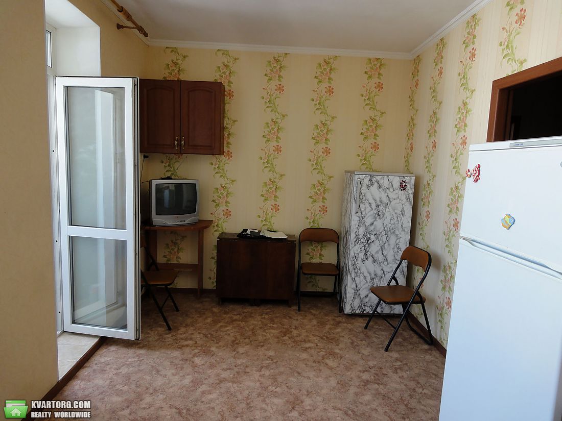 Rent out 2-room apartment. Одесса, Бреуса — photo 3