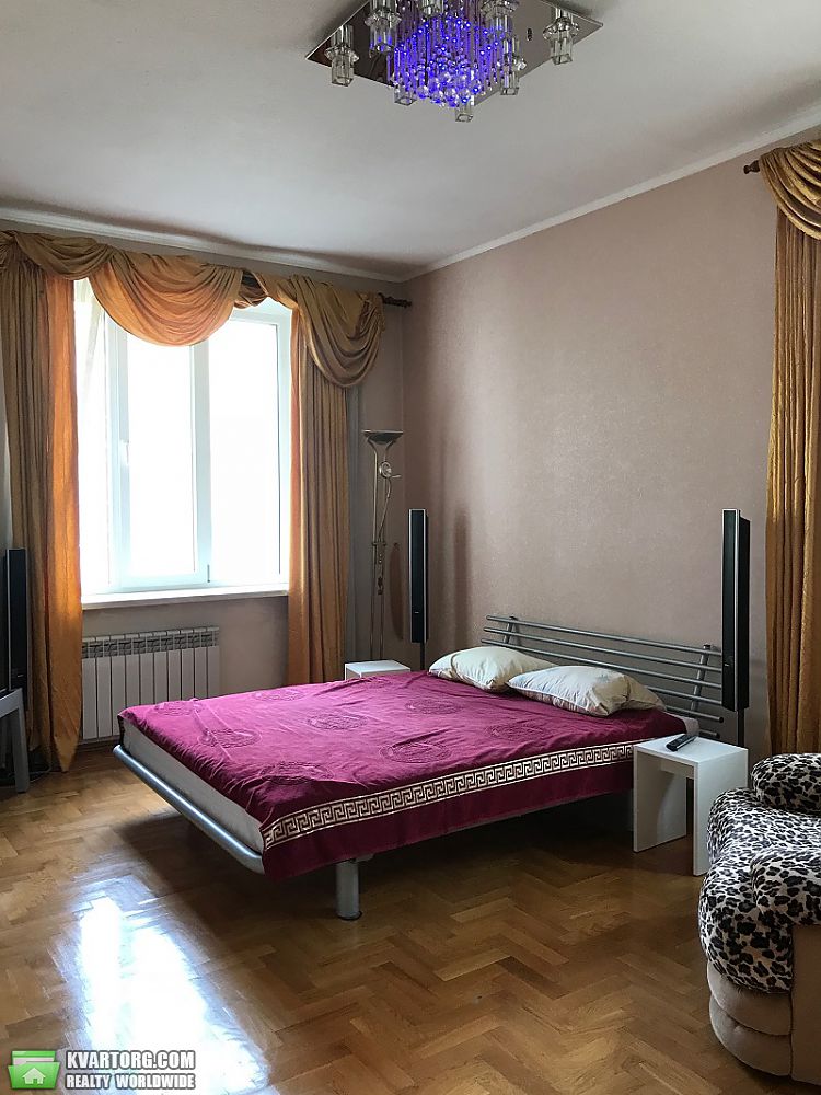 Rent out 3-room apartment. Киев,  Шота Руставели — photo 2