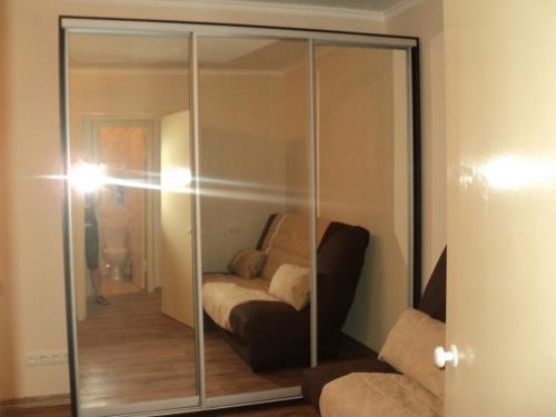 Rent out 1-room apartment. Днепропетровск, Гладкова — photo 1