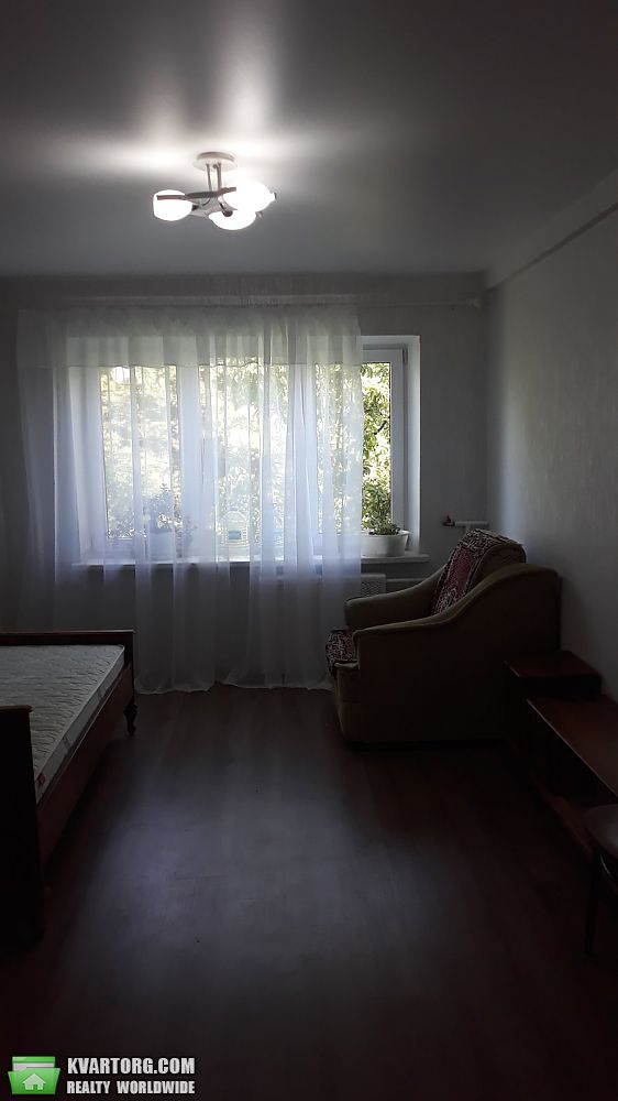 Rent out 2-room apartment. Киев,  Блюхера — photo 5