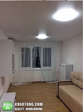 Rent out 1-room apartment. Киев,  Стадионная — photo 3