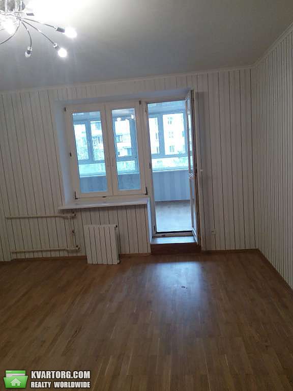 Sell 2-room apartment. Киев,  Днепровская наб — photo 1