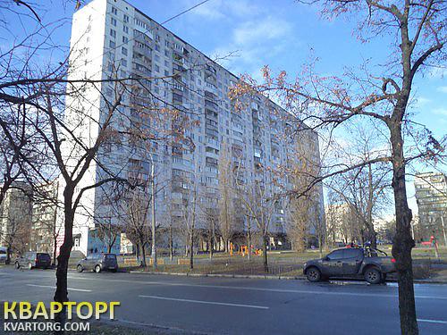 Rent out 1-room apartment. Киев, Бучмы — photo 4