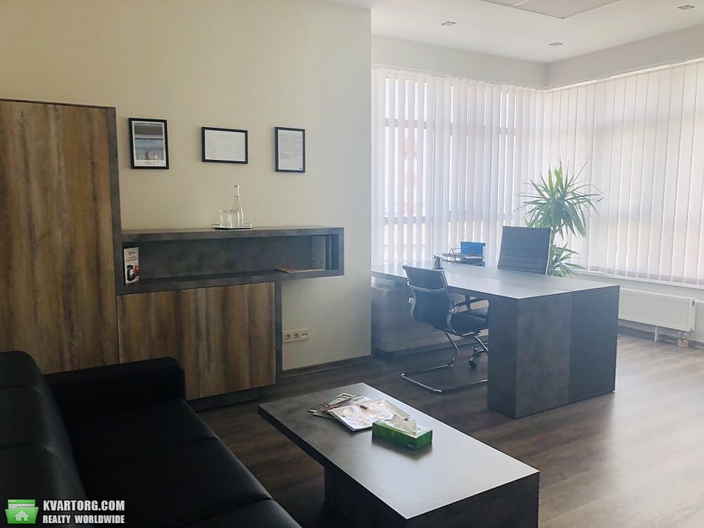 Rent out office. Киев, Кловский спуск — photo 2