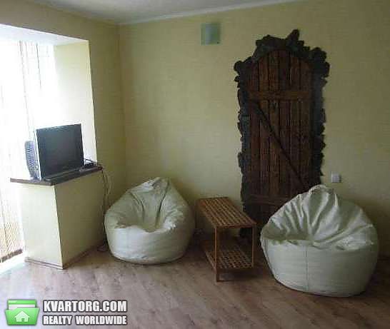 Rent out 1-room apartment. Киев, Кловский спуск — photo 3